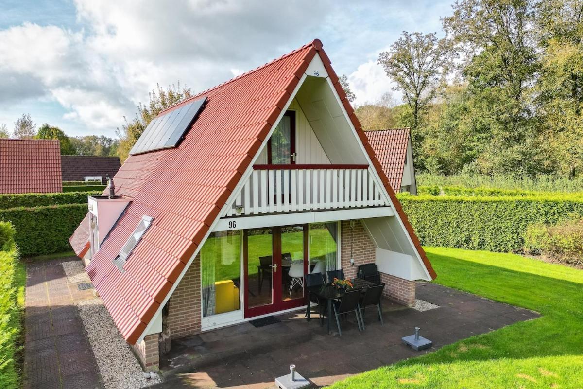 Kleine Zanglijster I Prachtig Huisje Nabij Bosrand Zwiggelte Kültér fotó