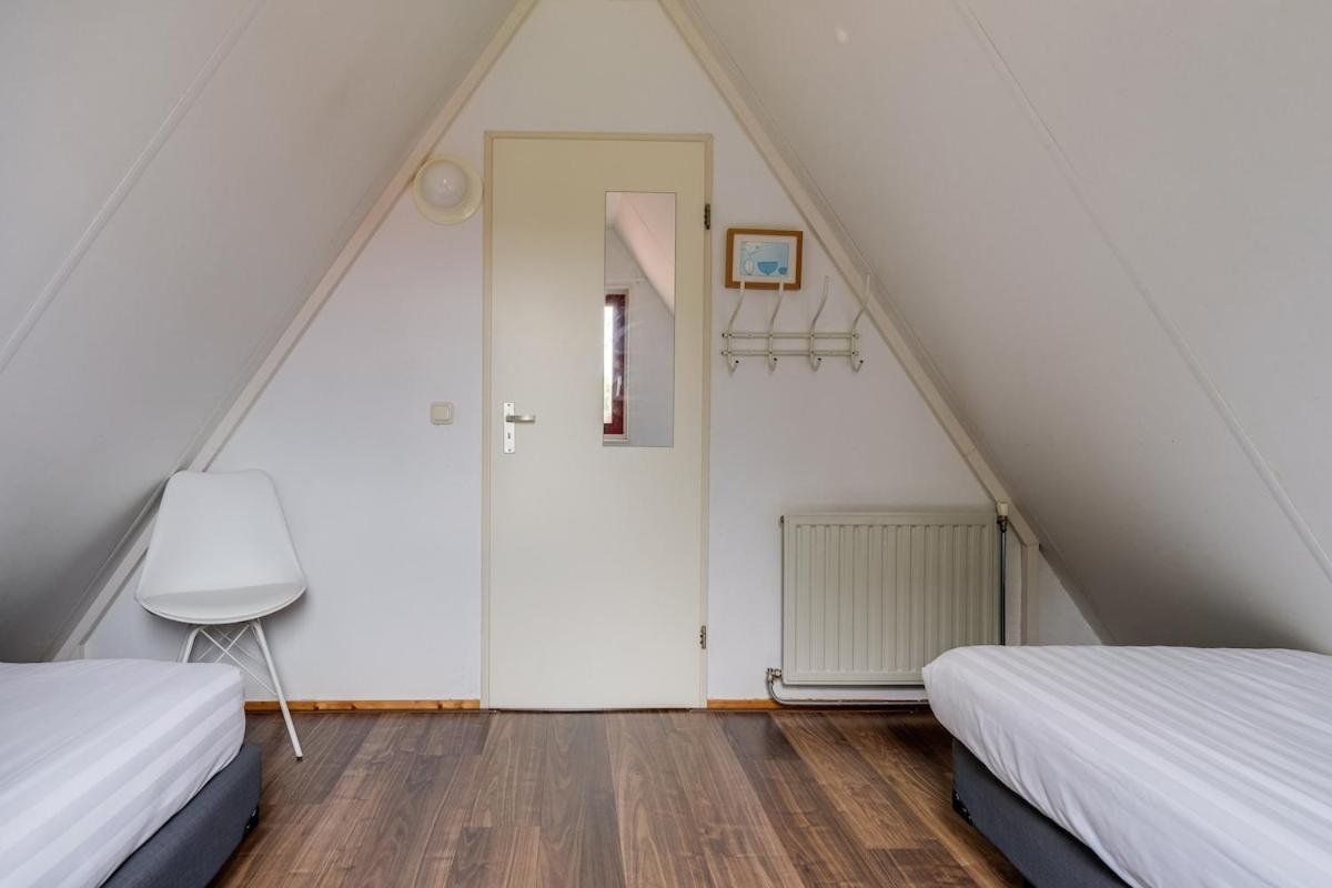 Kleine Zanglijster I Prachtig Huisje Nabij Bosrand Zwiggelte Kültér fotó
