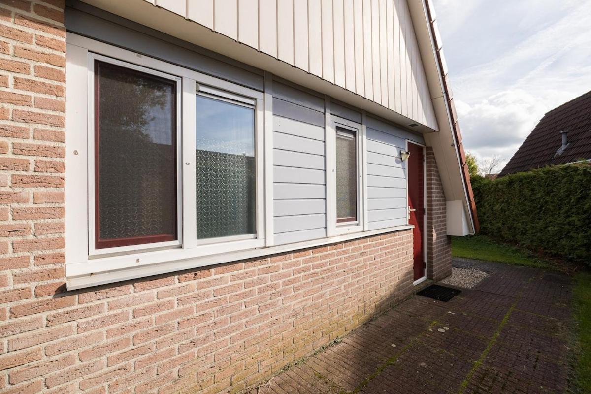 Kleine Zanglijster I Prachtig Huisje Nabij Bosrand Zwiggelte Kültér fotó
