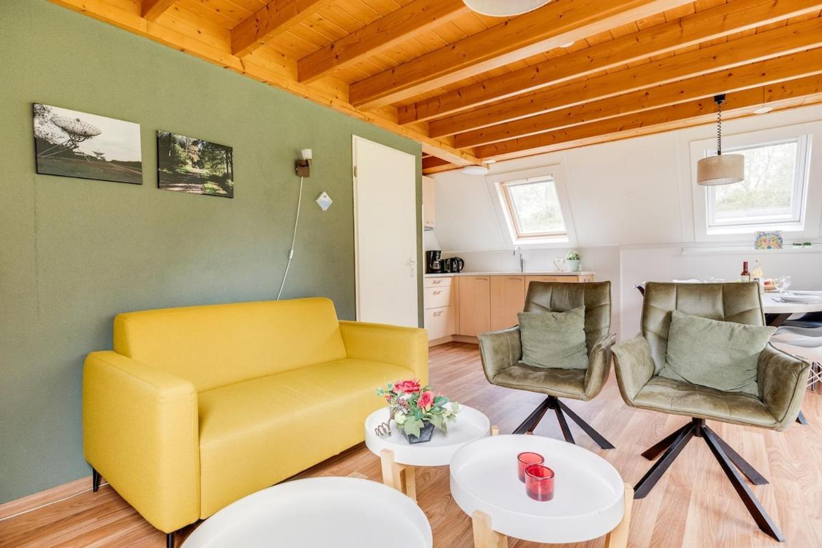 Kleine Zanglijster I Prachtig Huisje Nabij Bosrand Zwiggelte Kültér fotó